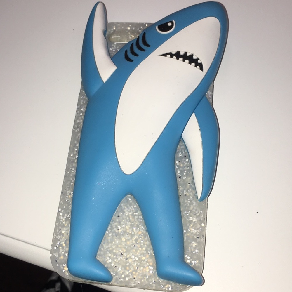 Left shark iPhone 6 silicon case